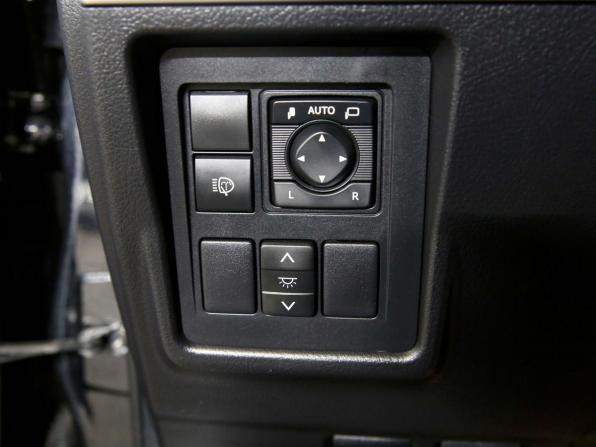 Toyota Land Cruiser Prado 150 Series Рестайлинг 2 с пробегом 2019 года, цена 5 050 000 рублей, 140962 км, внедорожник, Автокод Объявления