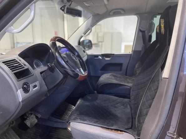 Volkswagen Multivan T5 Рестайлинг с пробегом 2010 года, цена 2 149 000 рублей, 371113 км, минивэн, Автокод Объявления