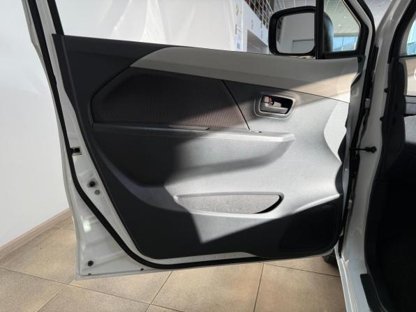 Suzuki Wagon R V Рестайлинг с пробегом 2016 года, цена 640 000 рублей, 90426 км, хэтчбек, Автокод Объявления