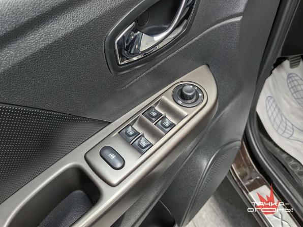 Renault Kaptur I с пробегом 2018 года, цена 1 688 000 рублей, 130000 км, внедорожник, Автокод Объявления