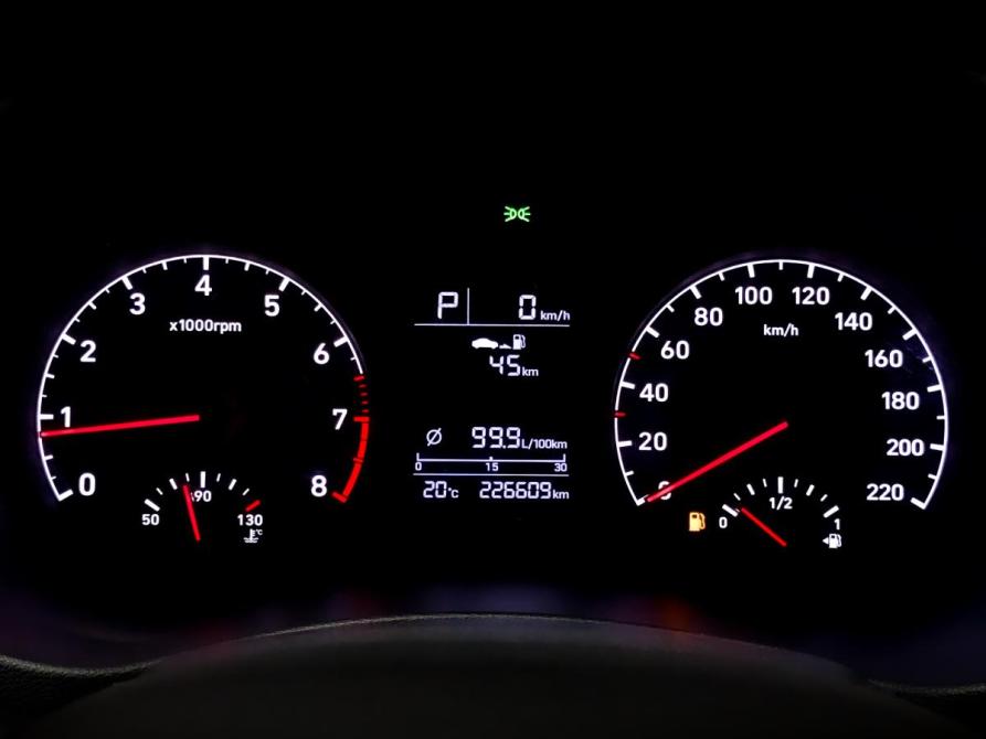 Hyundai Solaris II Москва  - изображение 13