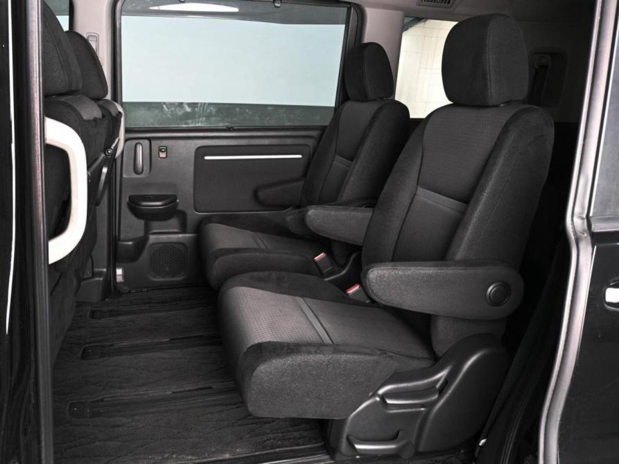 Honda Stepwgn V Рестайлинг Ростов-на-Дону  - изображение 10