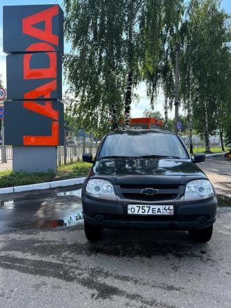 Chevrolet Niva I Рестайлинг с пробегом 2015 года, цена 650 000 рублей, 68000 км, внедорожник, Автокод Объявления