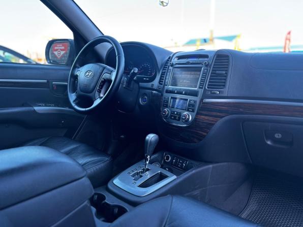 Hyundai Santa Fe II Рестайлинг с пробегом 2011 года, цена 1 250 000 рублей, 236112 км, внедорожник, Автокод Объявления