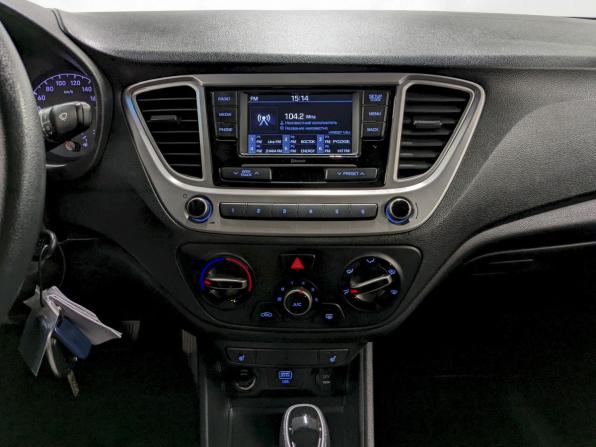 Hyundai Solaris II с пробегом 2020 года, цена 1 450 000 рублей, 122057 км, седан, Автокод Объявления