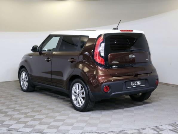 Kia Soul II Рестайлинг с пробегом 2018 года, цена 1 590 000 рублей, 62000 км, хэтчбек, Автокод Объявления