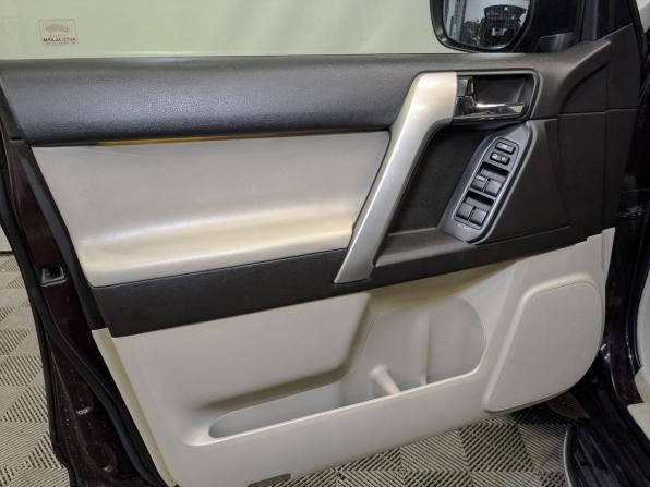 Toyota Land Cruiser Prado 150 Series с пробегом 2011 года, цена 2 150 000 рублей, 360641 км, внедорожник, Автокод Объявления