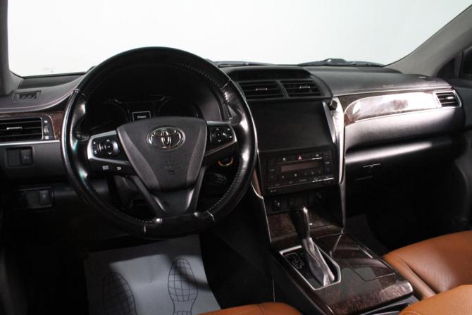Toyota Camry VII (XV50) Рестайлинг с пробегом 2016 года, цена 2 129 000 рублей, 209896 км, седан, Автокод Объявления