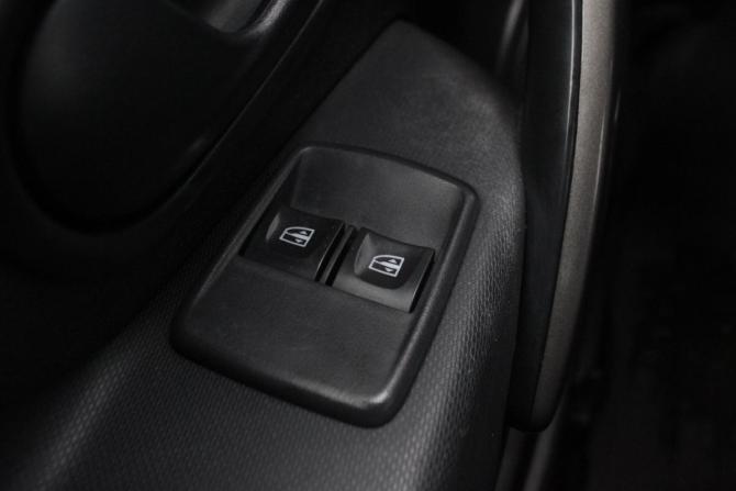 Renault Sandero II Рестайлинг с пробегом 2019 года, цена 1 120 000 рублей, 156001 км, хэтчбек, Автокод Объявления