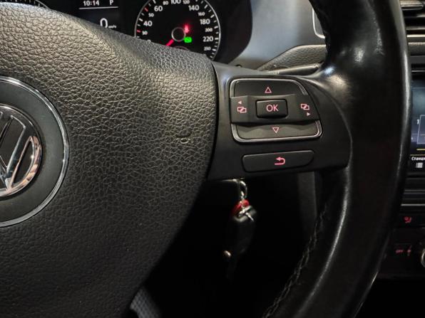 Volkswagen Jetta VI с пробегом 2013 года, цена 799 000 рублей, 238000 км, седан, Автокод Объявления