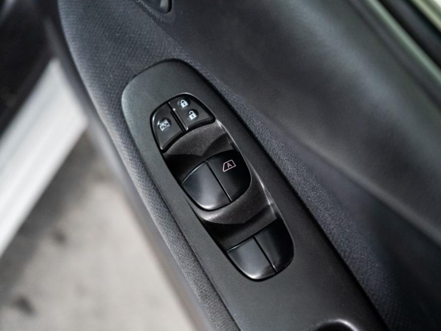 Nissan Serena IV (C26) Иркутск  - изображение 17