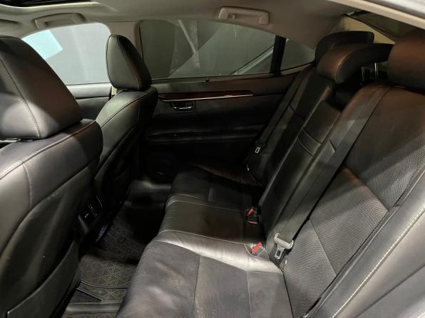 Lexus ES VI с пробегом 2014 года, цена 1 795 000 рублей, 264627 км, седан, Автокод Объявления