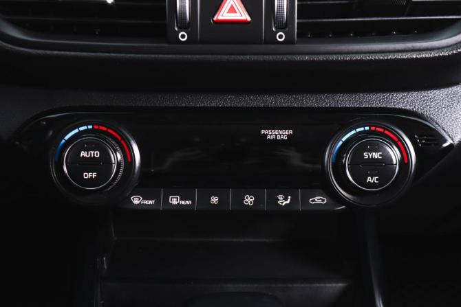 Kia Cerato IV с пробегом 2019 года, цена 1 679 000 рублей, 158830 км, седан, Автокод Объявления
