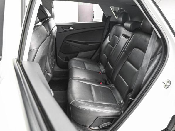 Hyundai Tucson III с пробегом 2016 года, цена 2 079 000 рублей, 192418 км, внедорожник, Автокод Объявления