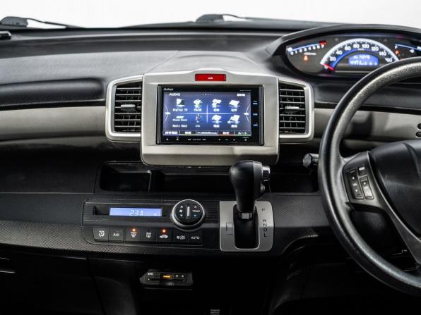 Honda Freed I Рестайлинг 2 с пробегом 2014 года, цена 1 135 000 рублей, 143476 км, компактвэн, Автокод Объявления
