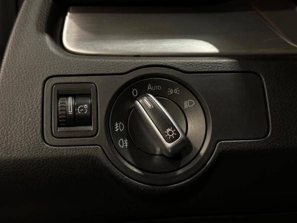 Volkswagen Passat B7 с пробегом 2011 года, цена 1 050 000 рублей, 215717 км, седан, Автокод Объявления