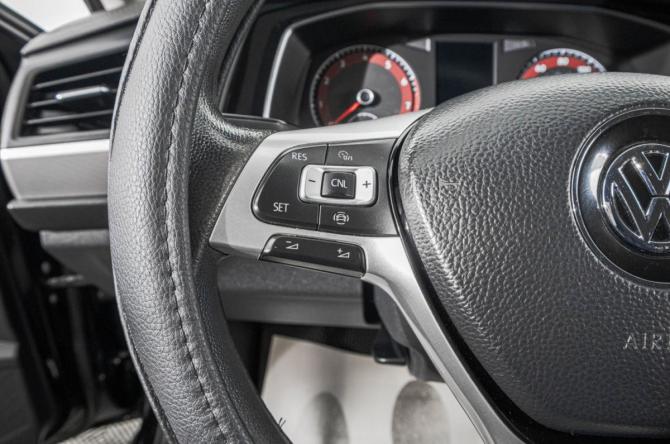 Volkswagen Jetta VII с пробегом 2018 года, цена 1 449 000 рублей, 130000 км, седан, Автокод Объявления