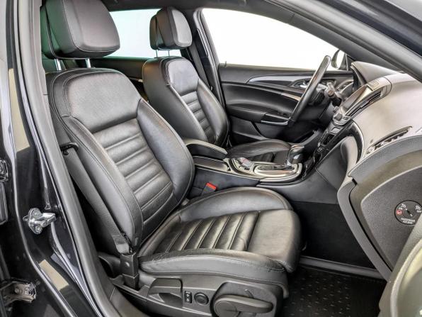 Opel Insignia I Рестайлинг с пробегом 2014 года, цена 1 500 000 рублей, 140900 км, универсал, Автокод Объявления