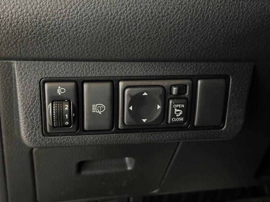 Nissan Tiida I Рестайлинг Тверь  - изображение 11