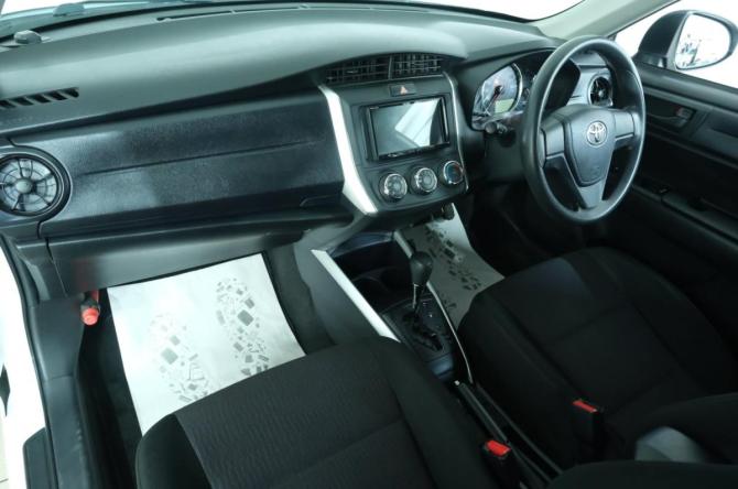 Toyota Corolla XI (E160 E170) Рестайлинг 2 с пробегом 2019 года, цена 1 699 000 рублей, 57330 км, универсал, Автокод Объявления