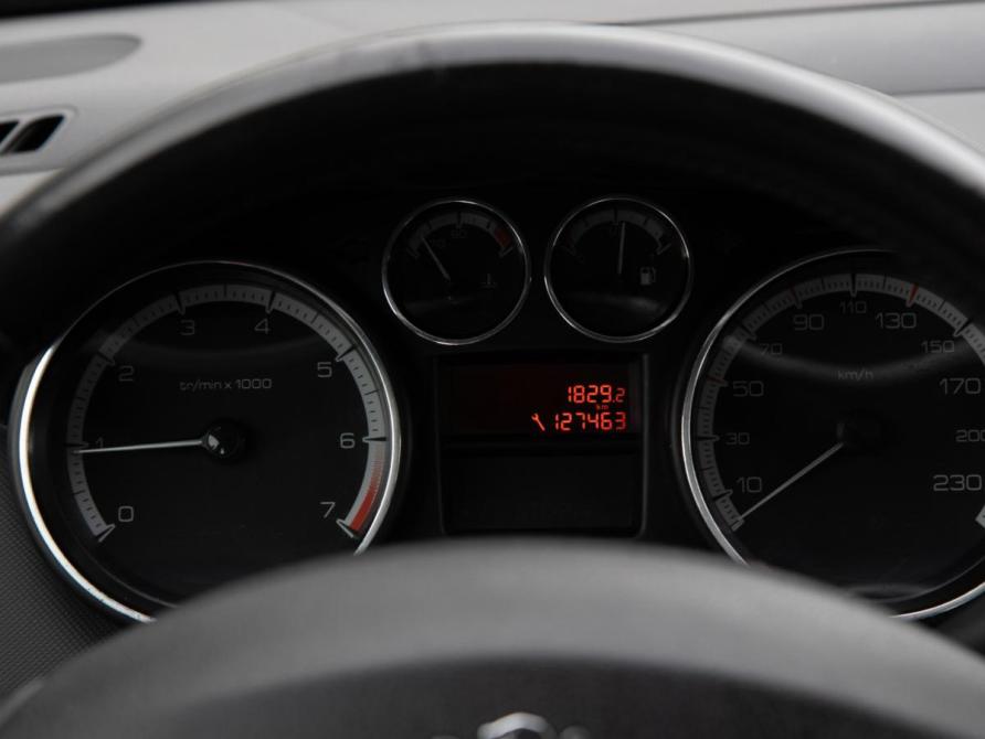 Peugeot 308 I Москва  - изображение 9