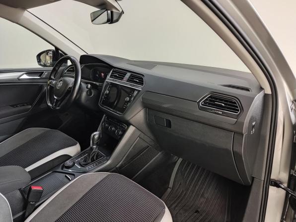 Volkswagen Tiguan II с пробегом 2018 года, цена 1 888 000 рублей, 264000 км, внедорожник, Автокод Объявления