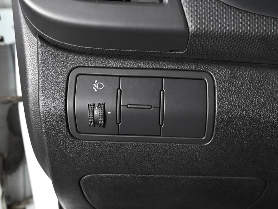 Hyundai Solaris I Рестайлинг Ростов-на-Дону  - изображение 16