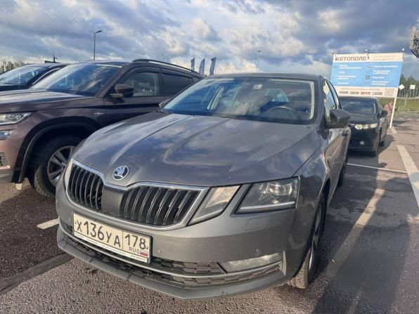 Skoda Octavia III (A7) Рестайлинг с пробегом 2017 года, цена 1 335 000 рублей, 213641 км, лифтбек, Автокод Объявления