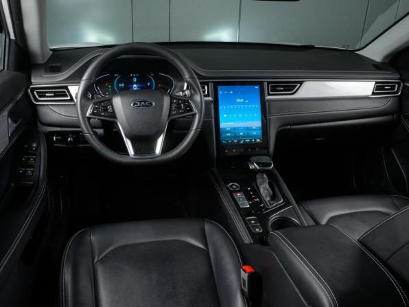 JAC J7 I с пробегом 2023 года, цена 1 620 000 рублей, 40046 км, лифтбек, Автокод Объявления