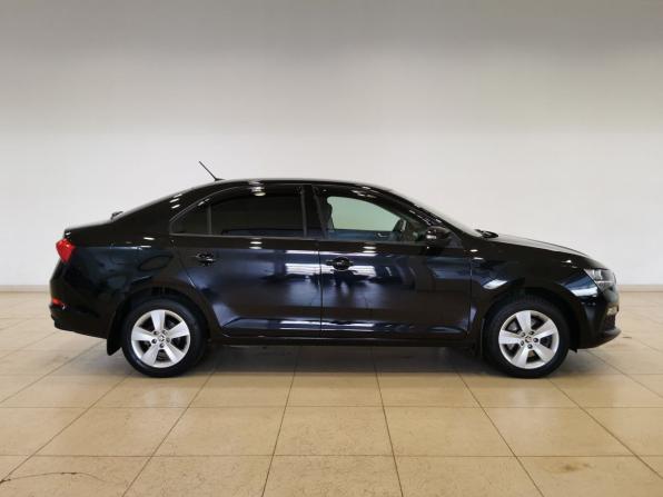 Skoda Rapid II с пробегом 2021 года, цена 1 455 150 рублей, 87831 км, лифтбек, Автокод Объявления