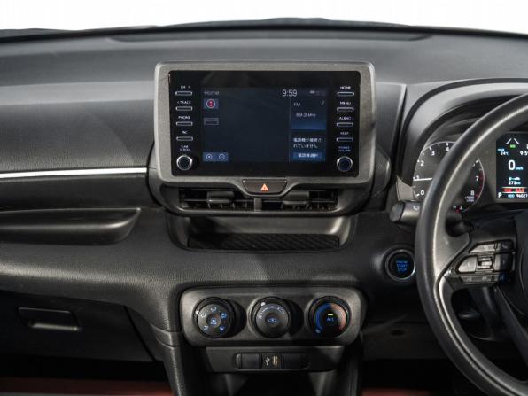 Toyota Yaris IV с пробегом 2020 года, цена 985 000 рублей, 96027 км, хэтчбек, Автокод Объявления