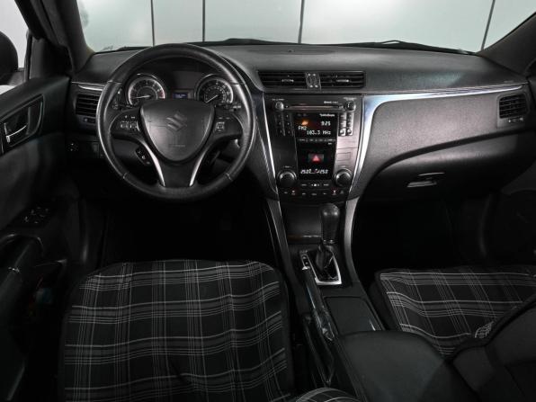 Suzuki Kizashi с пробегом 2009 года, цена 919 000 рублей, 285920 км, седан, Автокод Объявления