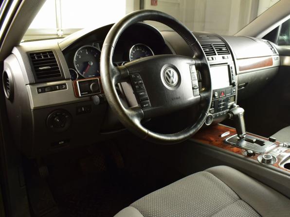 Volkswagen Touareg I Рестайлинг с пробегом 2008 года, цена 1 349 995 рублей, 358783 км, внедорожник, Автокод Объявления