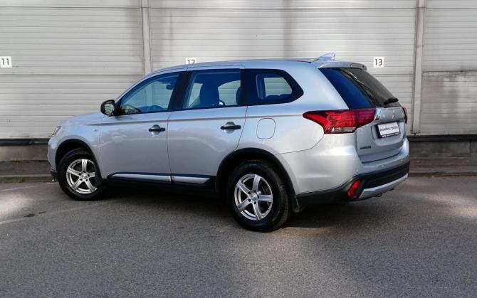 Mitsubishi Outlander III Рестайлинг 2 с пробегом 2018 года, цена 1 649 000 рублей, 115273 км, внедорожник, Автокод Объявления