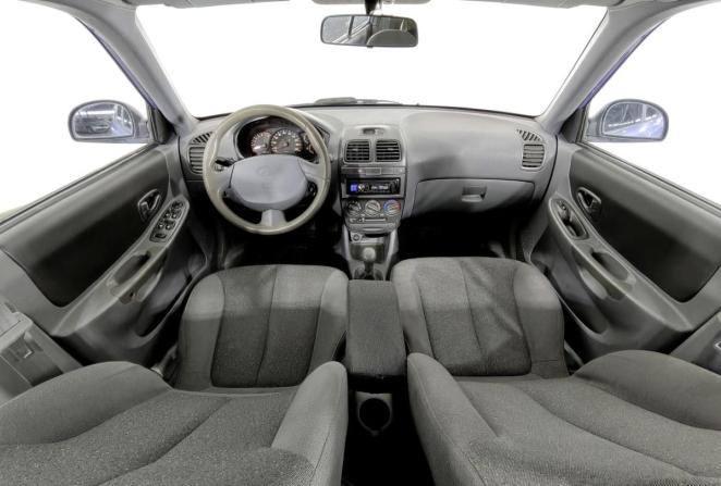 Hyundai Accent II Рестайлинг с пробегом 2004 года, цена 390 000 рублей, 160663 км, седан, Автокод Объявления