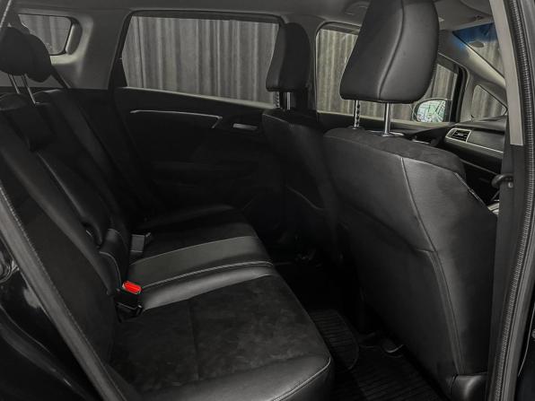 Honda Shuttle II с пробегом 2015 года, цена 1 275 000 рублей, 132000 км, универсал, Автокод Объявления