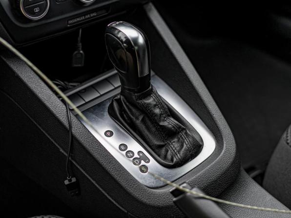 Volkswagen Jetta VI с пробегом 2013 года, цена 717 000 рублей, 269072 км, седан, Автокод Объявления