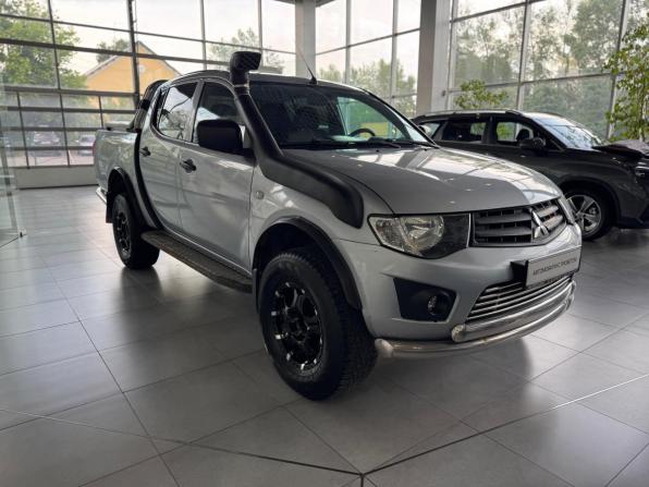 Mitsubishi L200 IV с пробегом 2013 года, цена 1 045 000 рублей, 280000 км, пикап, Автокод Объявления