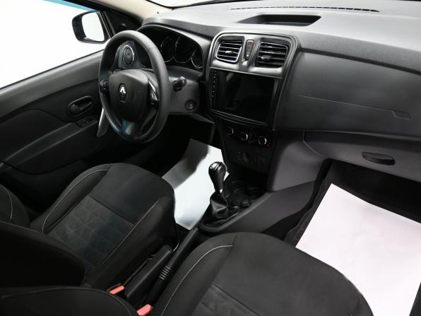 Renault Sandero II с пробегом 2017 года, цена 995 000 рублей, 123452 км, хэтчбек, Автокод Объявления