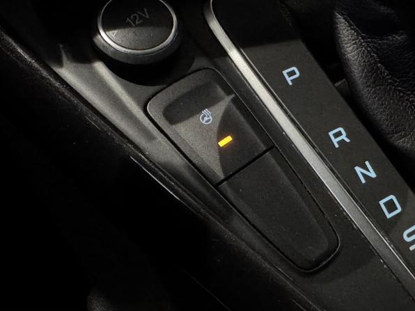 Ford Focus III Рестайлинг с пробегом 2018 года, цена 1 299 000 рублей, 92842 км, седан, Автокод Объявления