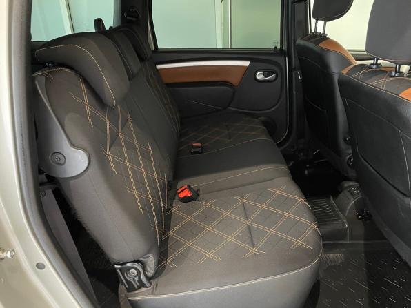 Lada (ВАЗ) Largus I с пробегом 2019 года, цена 1 033 000 рублей, 82931 км, универсал, Автокод Объявления