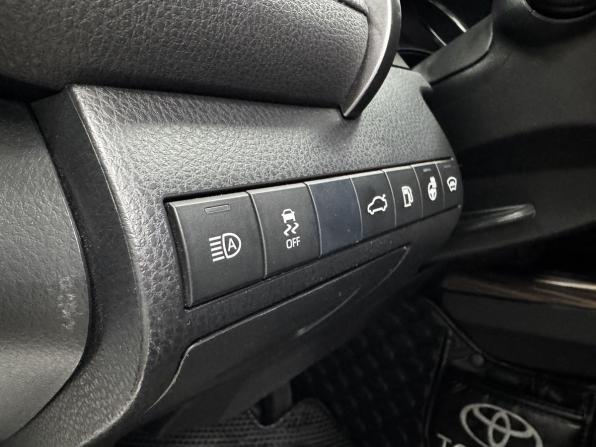Toyota Camry VIII (XV70) с пробегом 2018 года, цена 2 750 000 рублей, 99184 км, седан, Автокод Объявления