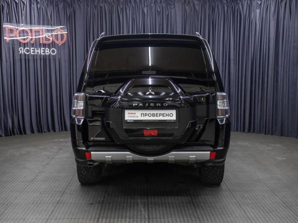 Mitsubishi Pajero IV Рестайлинг 2 с пробегом 2018 года, цена 2 990 000 рублей, 147712 км, внедорожник, Автокод Объявления