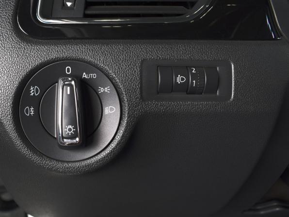 Skoda Rapid I Рестайлинг с пробегом 2019 года, цена 1 615 997 рублей, 86885 км, лифтбек, Автокод Объявления