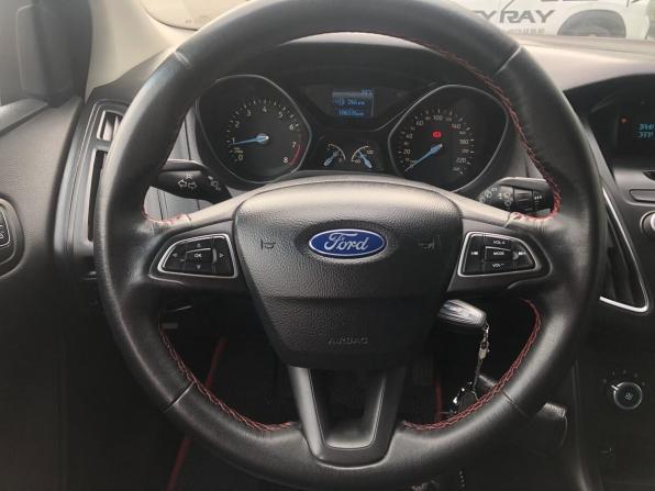 Ford Focus III Рестайлинг с пробегом 2015 года, цена 890 000 рублей, 186574 км, хэтчбек, Автокод Объявления