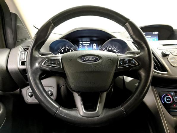 Ford Kuga II Рестайлинг с пробегом 2018 года, цена 1 690 000 рублей, 101418 км, внедорожник, Автокод Объявления