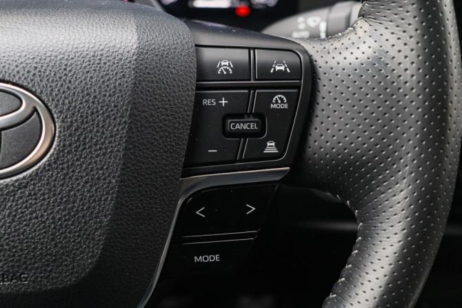 Toyota Camry IX (XV80) China Market с пробегом 2024 года, цена 3 799 000 рублей, 17213 км, седан, Автокод Объявления