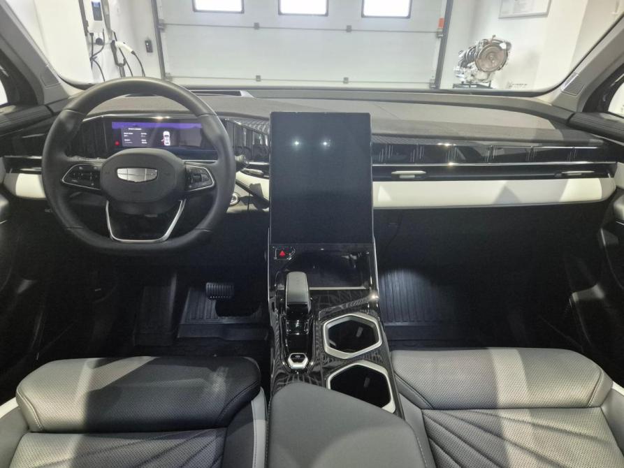 Geely Atlas II Москва  - изображение 8