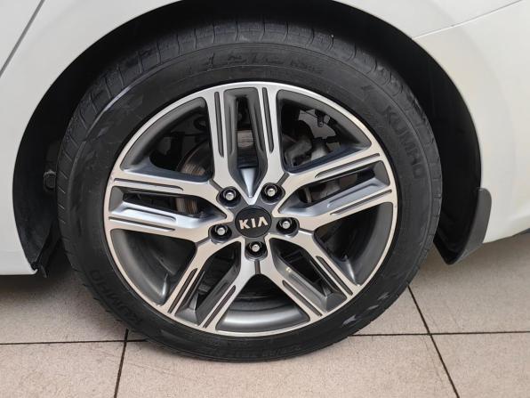 Kia Cerato IV с пробегом 2018 года, цена 1 545 000 рублей, 182824 км, седан, Автокод Объявления