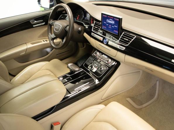 Audi A8 III (D4) Рестайлинг с пробегом 2016 года, цена 3 649 000 рублей, 108845 км, седан, Автокод Объявления
